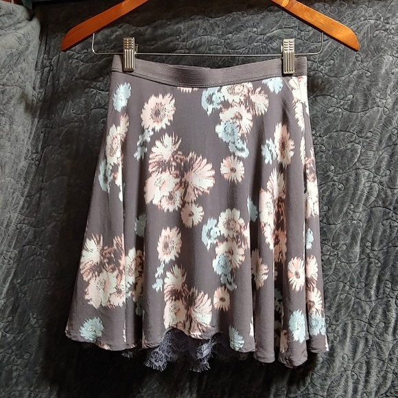 Delia's  floral print Mini size xs - Picture 2 of 7